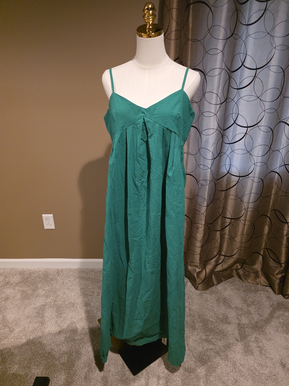 Commense Women's Green Spaghetti Strap Maxi Dress.